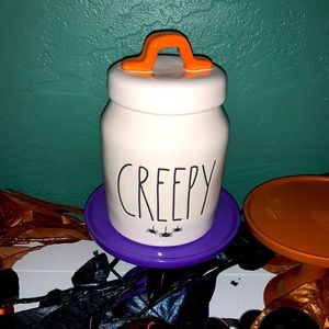 🕷 Creepy Canister 🎃